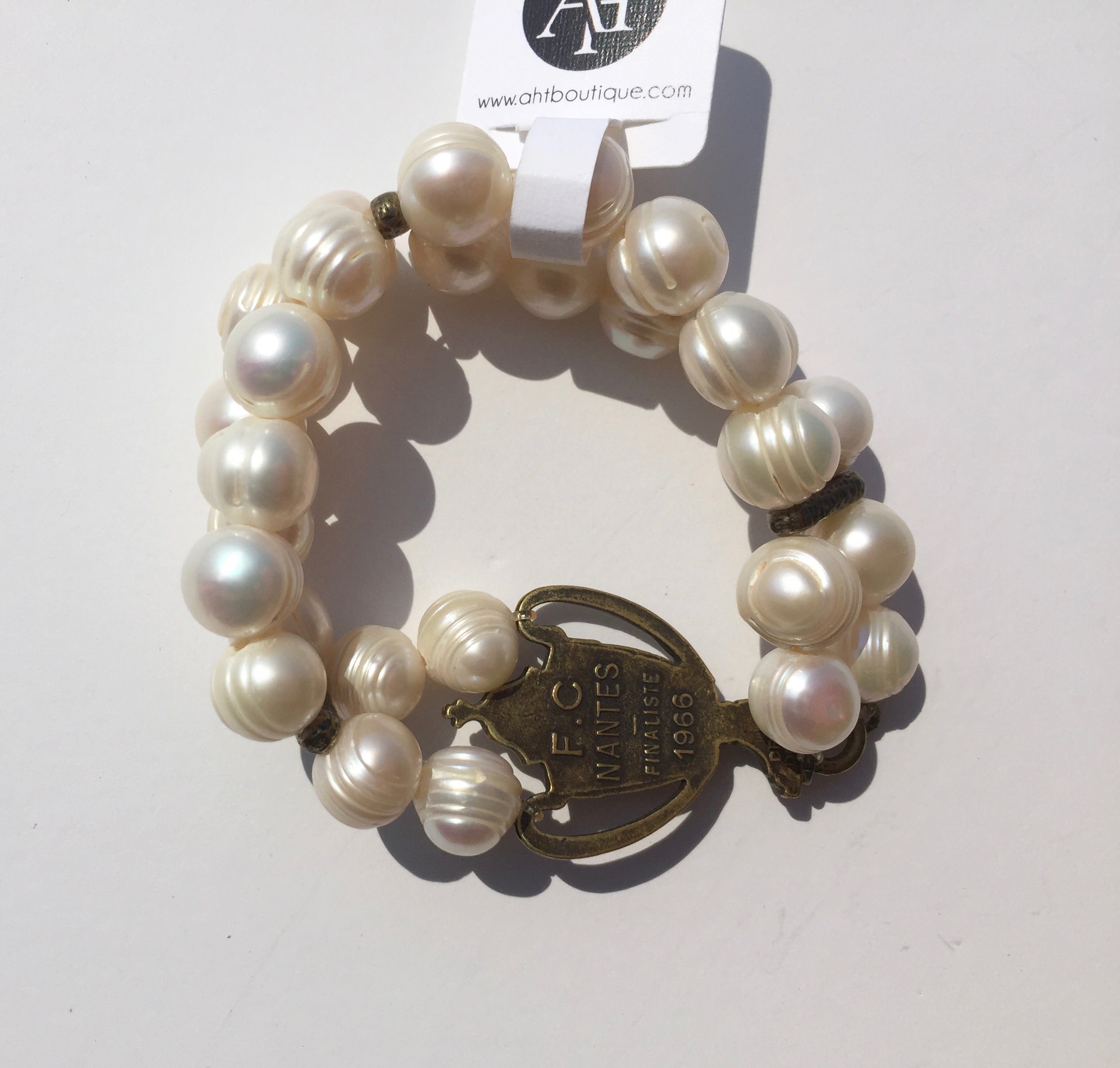French Kande Bracelet White Beads with Trophy